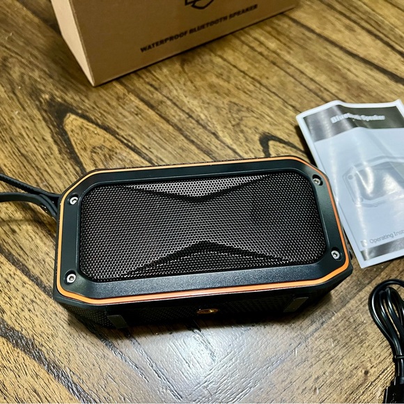 HD Bluetooth Speaker - Picture 4 of 8